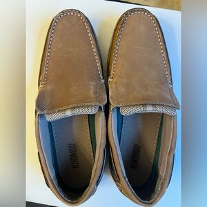 Khombu Men's leather Brown Slip-On Loafers Classic